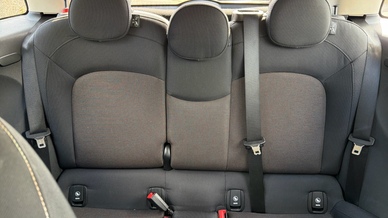 MINI Hatchback 1.5 Cooper 5dr Petrol Hatchback